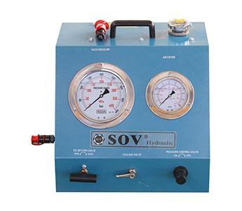 Pneumatic hydraulic pumps